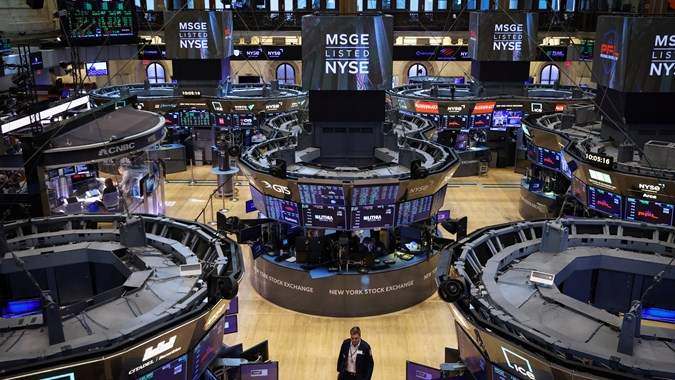 Bursa Wall Street Menguat: Indeks S&P 500 Capai Rekor Baru